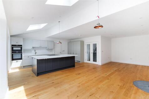 Sitting Room/Kitchen