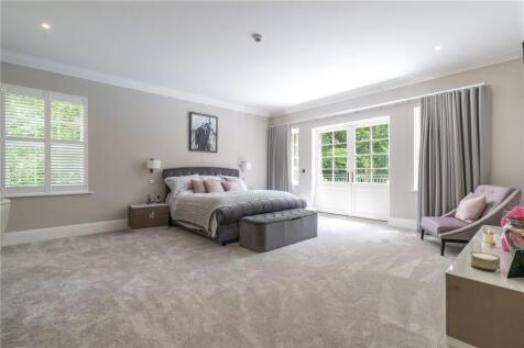 Mina Bedroom