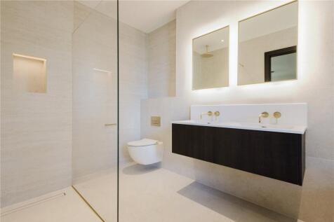 Main En Suite