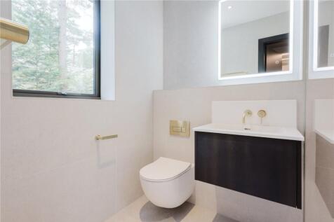 Bed Two En Suite