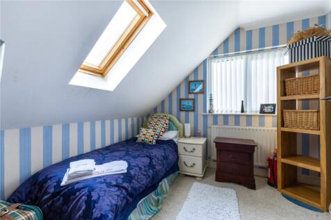 Bedroom 5/Study