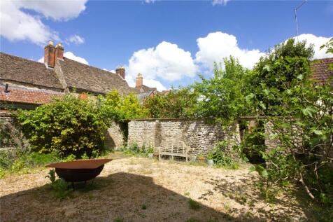 Walled Garden 2