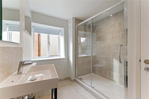 Annexe Shower