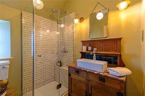 Annexe Shower Room