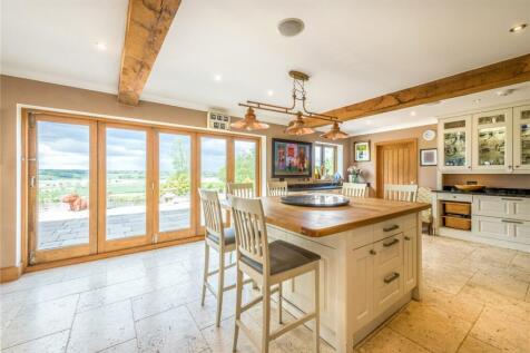 Kitchen/Breakfast Rm