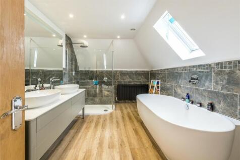 En Suite Bathroom