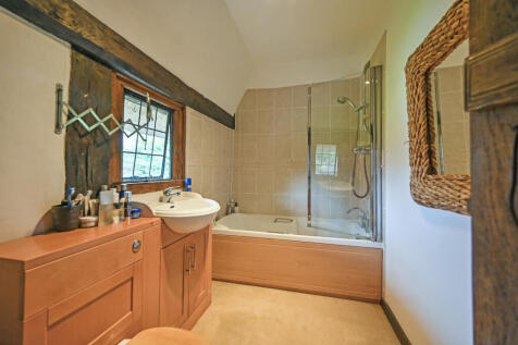 En Suite Bathroom