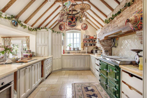 Kitchen/Breakfast Rm