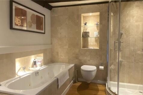 En Suite Bathroom
