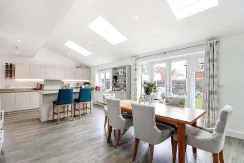Kitchen/Dining Rm