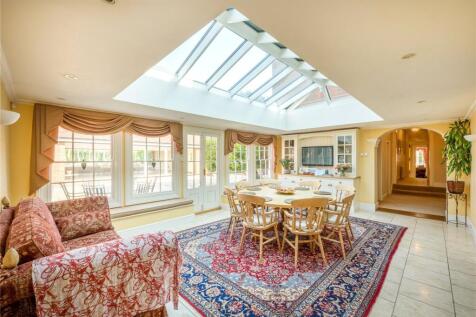 Breakfast Room