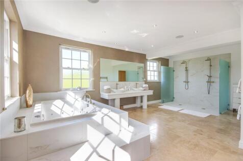 En Suite Bathroom