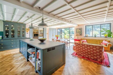 Kitchen/Dining Rm