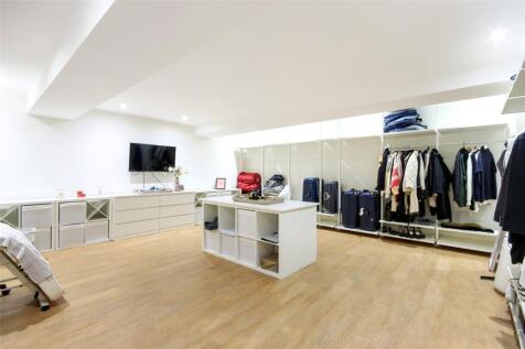 Studio Room