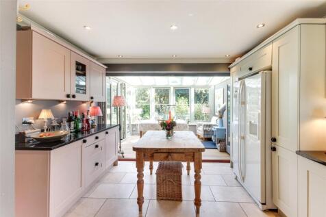 Kitchen/Breakfast Rm