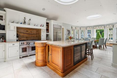 Kitchen/Breakfast Rm