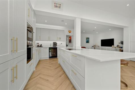 Kitchen/Family Room