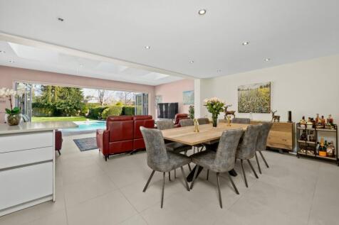 Kitchen/Dine/Family