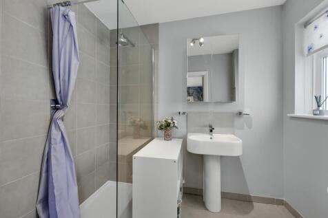 Bedroom 2 En Suite
