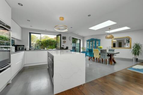 Kitchen/Dining/Recep