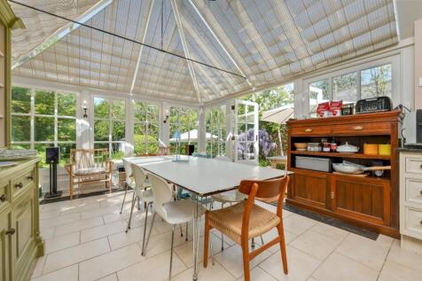 Breakfast Room