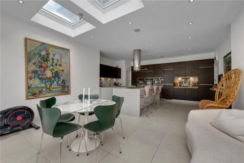 Kitchen/Family Room