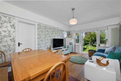 Dining/Family Room