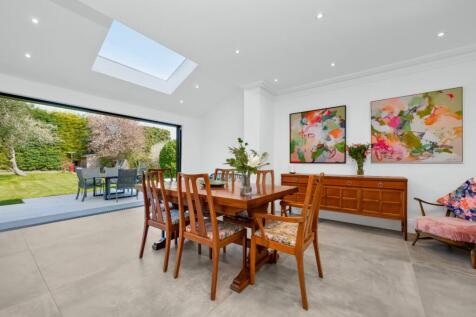 Dining/Family Room