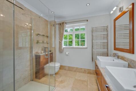 En Suite Bathroom