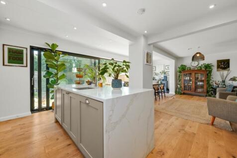Kitchen/Family/Din