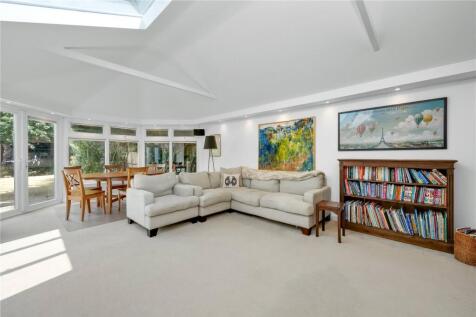 Family/Dining Room
