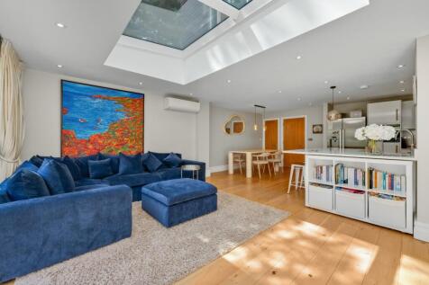 Kitchen/Dining/Recep