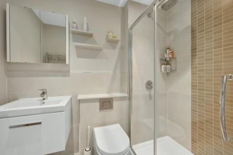 Bedroom Two En Suite