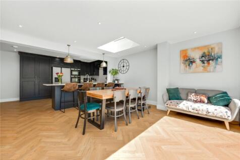 Kitchen/Family Room