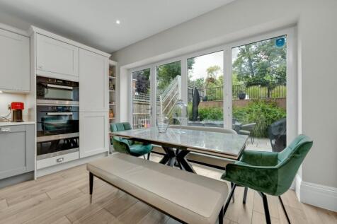 Breakfast Room