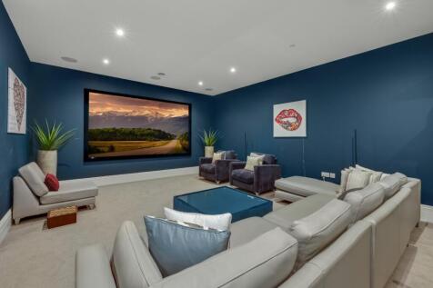 Cinema/Games Room