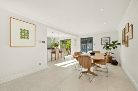 Dining Area/Kitchen