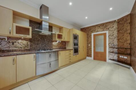 Kitchen/Breakfast Rm