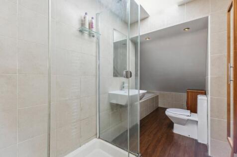 En Suite Bathroom