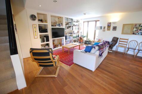 Living Room 2.JPG