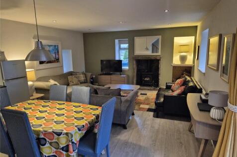 Cottage - Sitting Rm