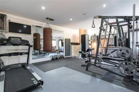 Gym/Garage