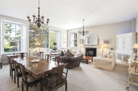 Living/Dining Area