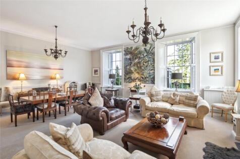 Living/Dining Area