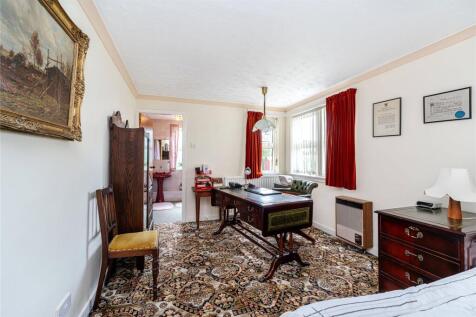 Bedroom/Office