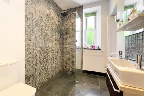 En Suite Shower Rm