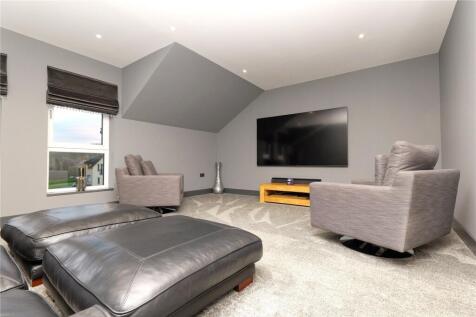 Bedroom/Tv Room