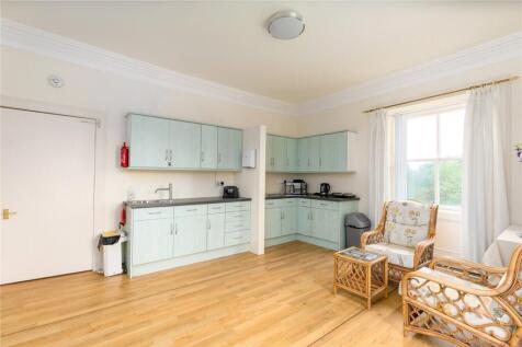 Living/Kitchen