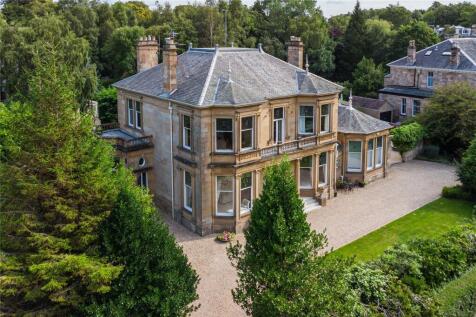 Dalziel Drive