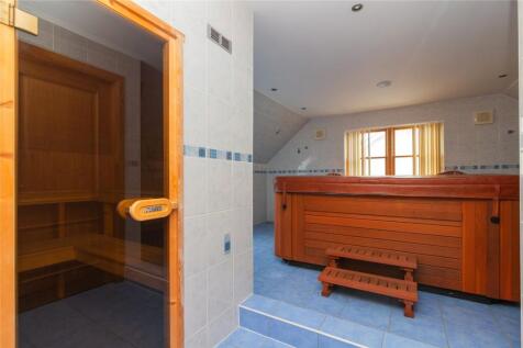 Jacuzzi Room